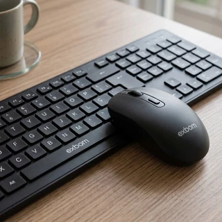 Kit Teclado Sem Fio Preto Slim ABNT2 Mouse Ergonômico com Pilha Inclusa Plug and Play USB Exbom Kit Completo