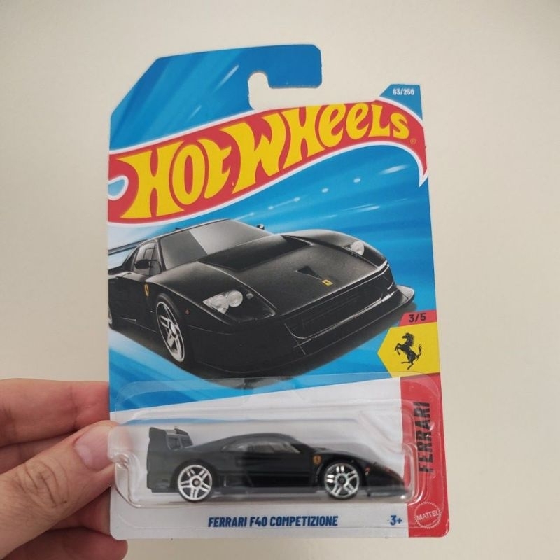 Miniatura Hot Wheels Ferrari F40 Competizione