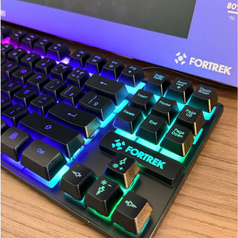 Teclado Gamer Fortrek Fearless 80 TKL RGB Rainbow ABNT2 USB Membrana ...