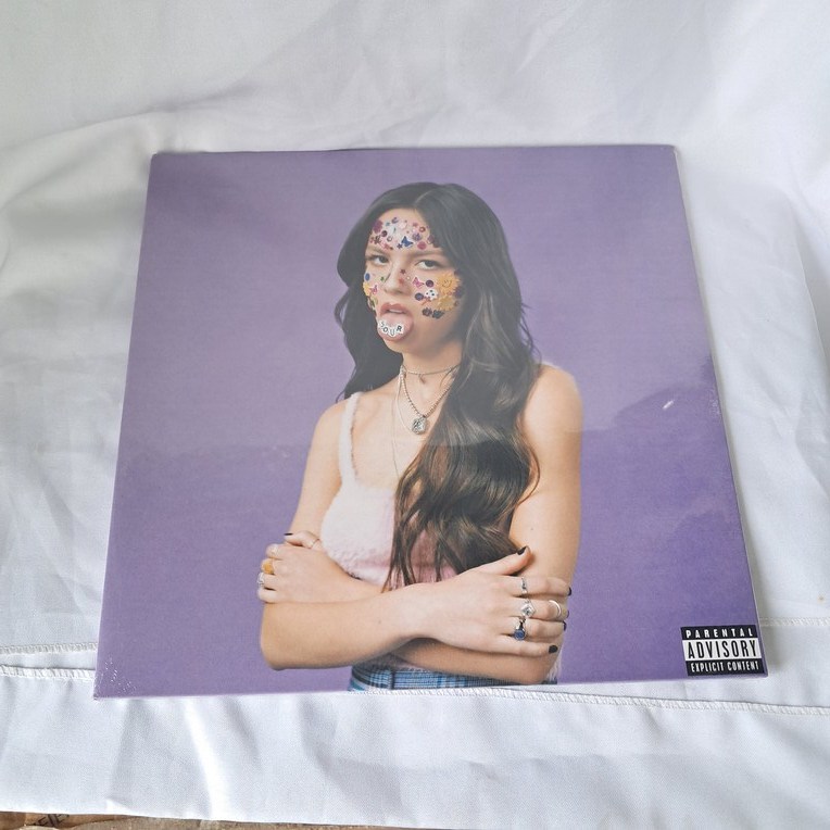 Disco de Vinil Olivia Rodrigo SOUR em Oferta | Shopee 2026