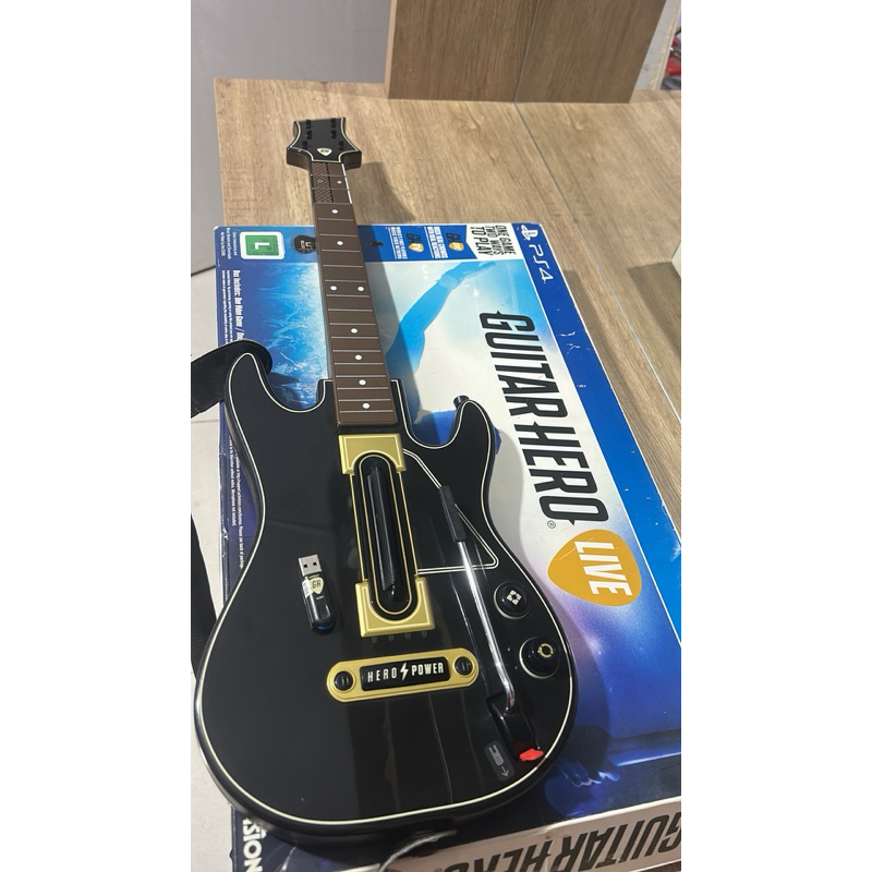 🎸 Guitarra Guitar Hero Live para PlayStation 4 + Caixa Original
