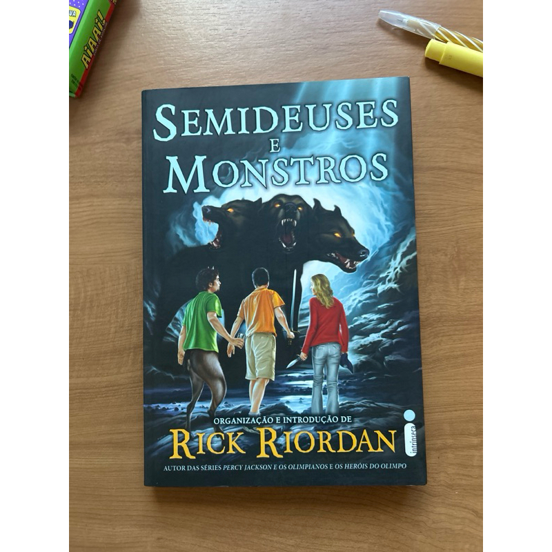 Livro Semideuses e Monstros de Rick Riordan | Shopee Brasil