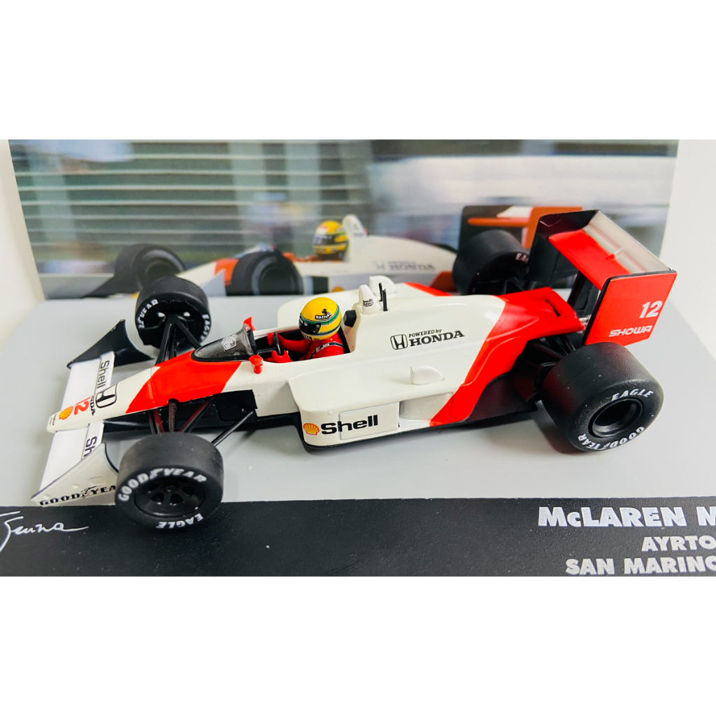 Miniatura McLaren MP4/4 - Ayrton Senna - W. Champion F1 1988