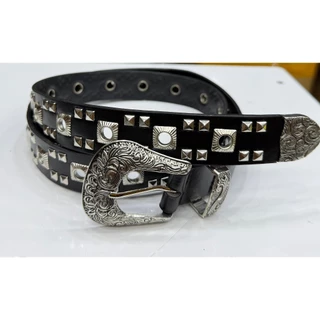 Cinto de metal perfurado, estiloso e atual, adequado para mulheres e homens, jeans estilo punk.