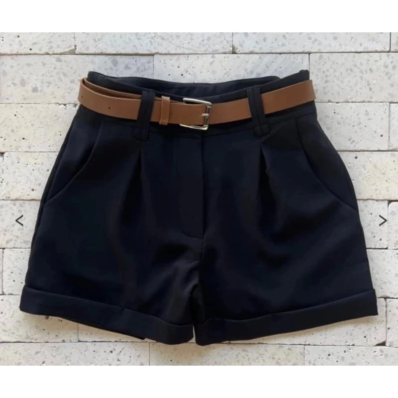 Short Alfaiataria Feminino Cintura Alta com Cinto e Bolsos Elegante - foto 3