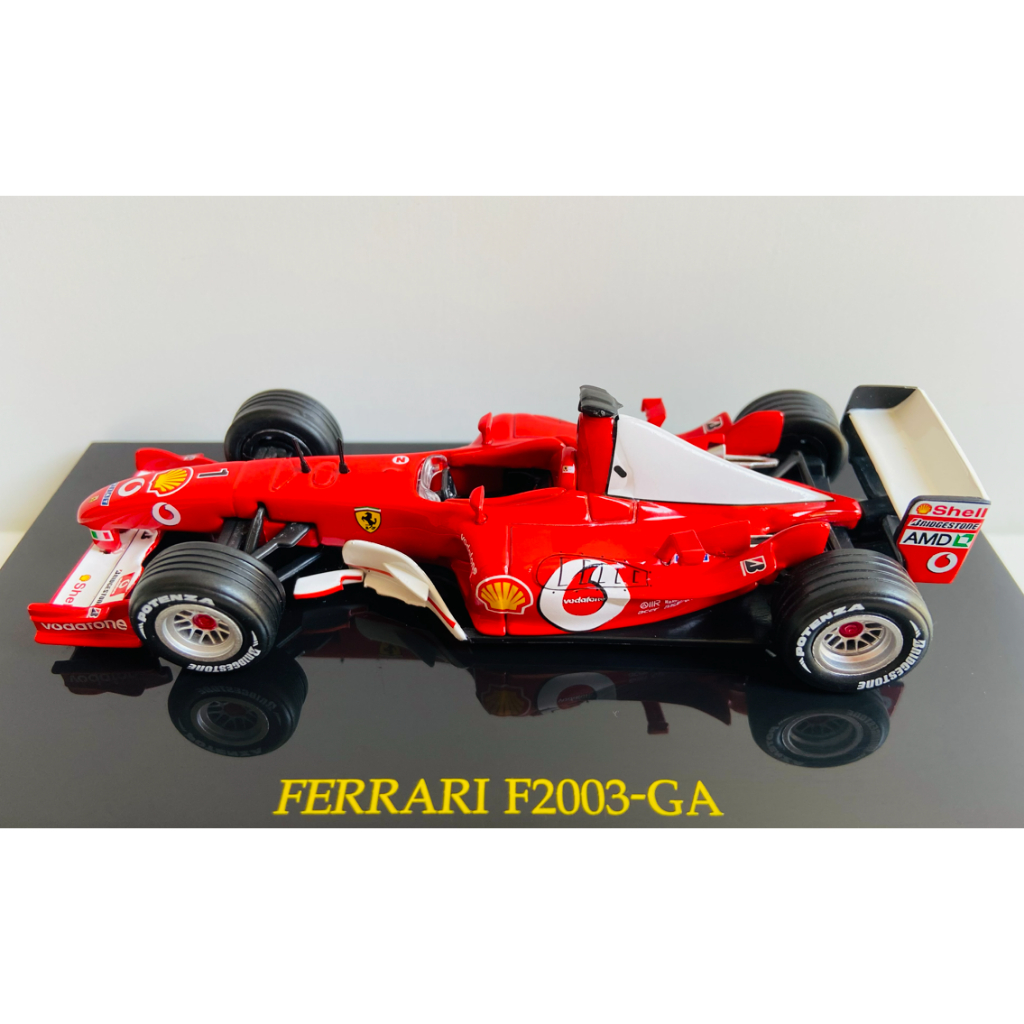 Miniatura Ferrari F2003-GA - M. Schumacher - W. Champion F1 2003