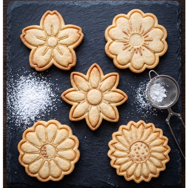 🌸 Kit 5 Cortadores de Biscoito Flores – Confeitaria Premium 