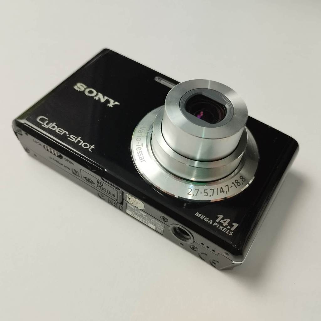 Câmera Digital Sony Cybershot – 14.1 MegaPixels - Cartão 2Gb