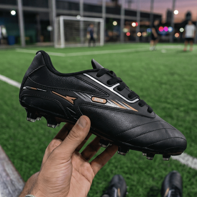 Chuteira em Couro Legitimo Futebol Campo Trava - Resistente