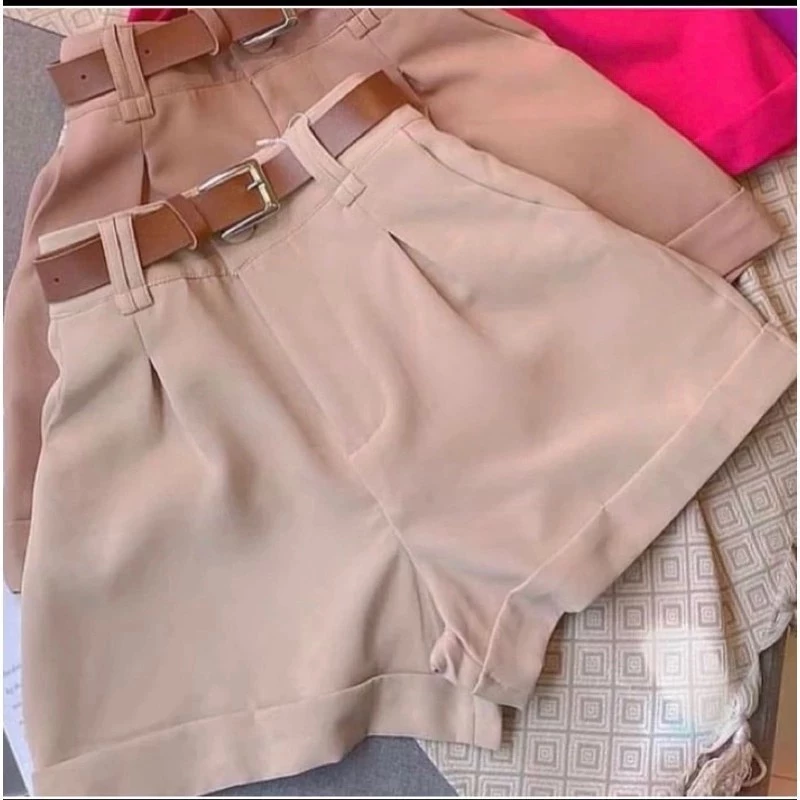 Short Alfaiataria Feminino Cintura Alta com Cinto e Bolsos Elegante - foto 4