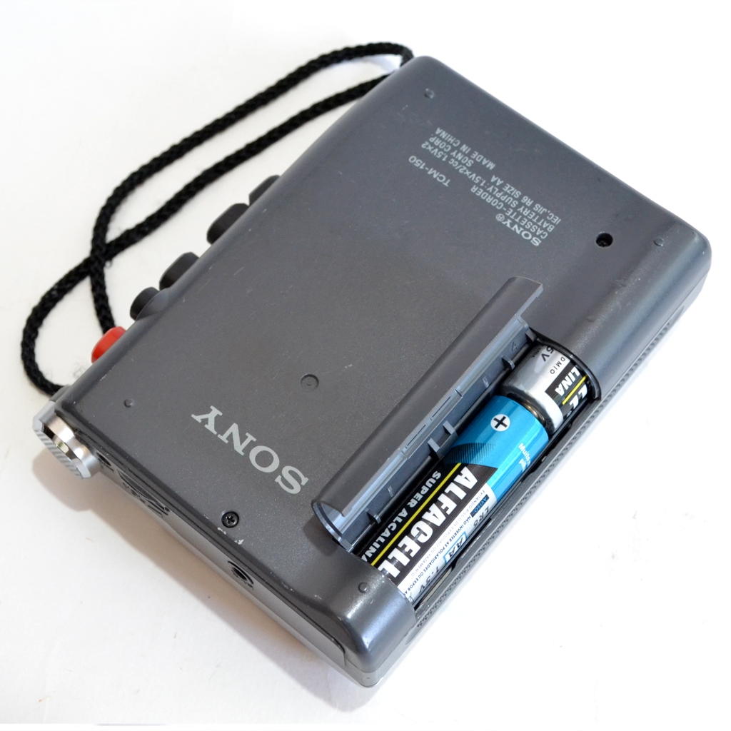 Walkman Toca Fita Cassete e Gravador Sony Usado Funcionando Retrô