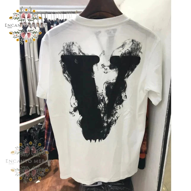 Camiseta Premium Algodão Vlone Premium Big V Amantes Lançamento Envio Imediato Encanto Meraki