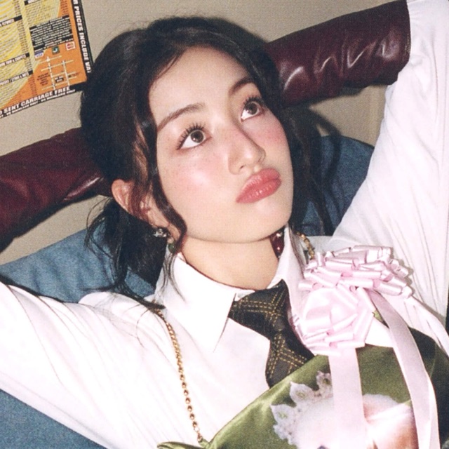 Photocard TWICE Sana Monograph Signal Oficial (AVARIADO) | Shopee