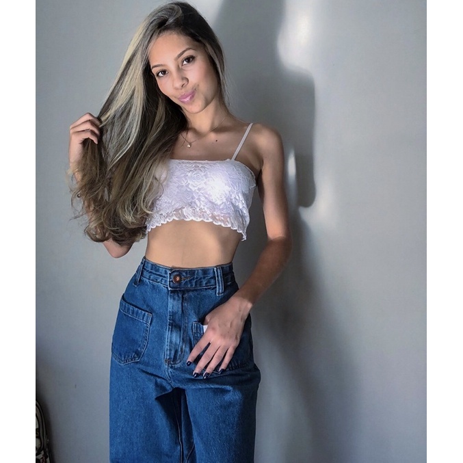 Calça jeans com bolso na sale frente