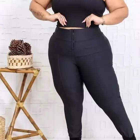 Legging Modeladora Plus Size, Conforto e Estilo - Carlotta Modas Plus Size