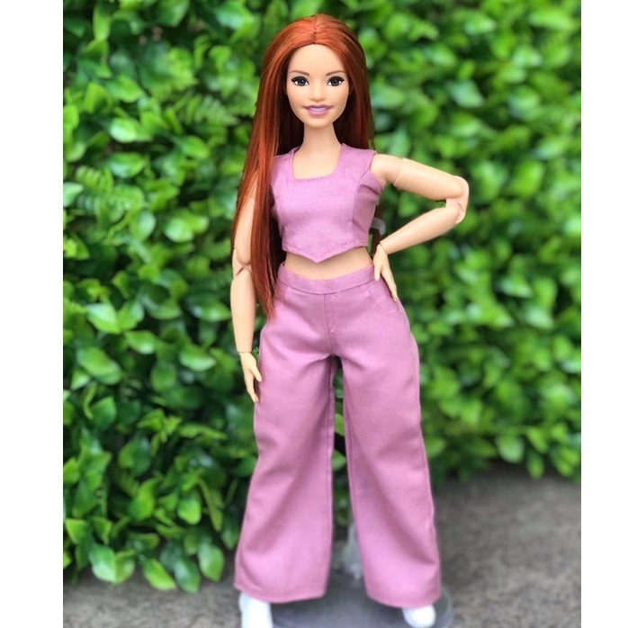 Roupa Barbie CURVY Conjunto Cropped + Calça Pantalona Rosa