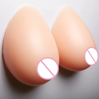 Seios realistas de silicone auto adesivo, travestis, transgêneros, drag queens. 1.2kg