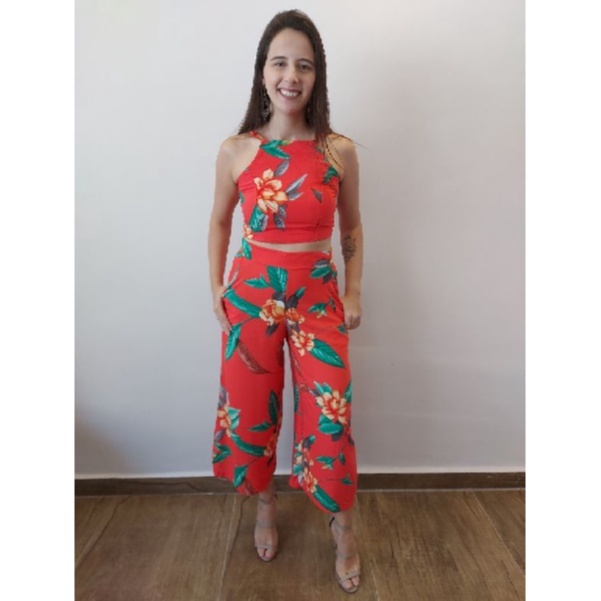 Conjunto xadrez calça pantacour e cropped