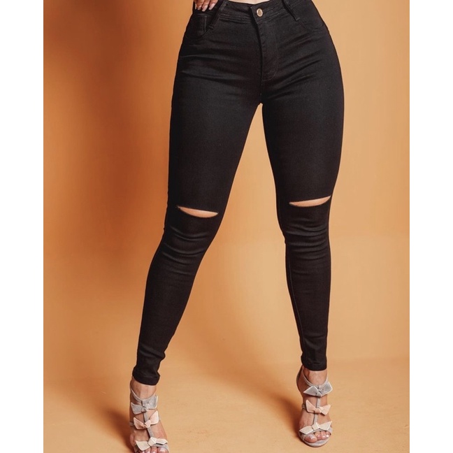 Calça Jeans Preta Hot Pants Rasgada Nos Joelhos Cintura Alta Confortável  Empima Bumbum Moda Feminina.