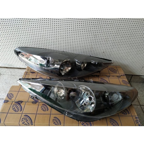 Farol Peugeot 207 Ou Hoggar 2007 A 2014 Mascara Negra