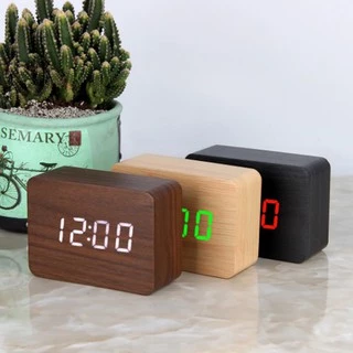 Mini Relógio Led De Madeira Para Mesa Cabeceira
