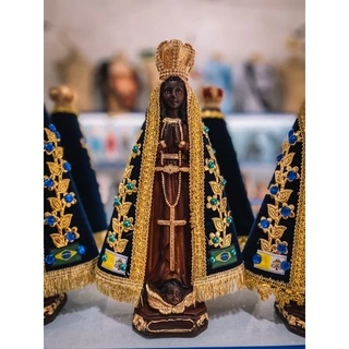Nossa Senhora Aparecida Manto Trabalhado 32cm Original Acabamento em Resina