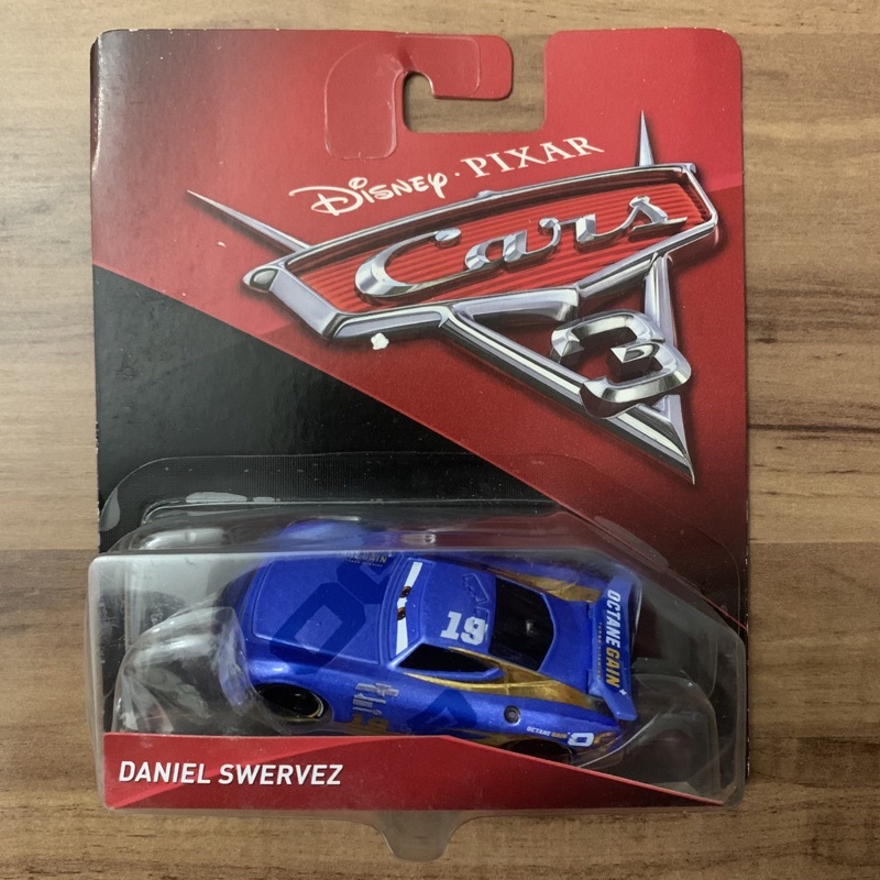 MATTEL - Disney Pixar Cars - DANIEL SWERVEZ - #19 - Carros 3 - Cartela Curta