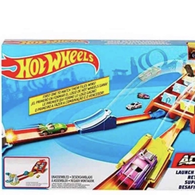 Kit Hot Wheels Com Pista Competiçao De Batidas + Carrinhos Mattel