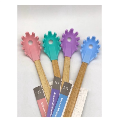 Pegador De Massa E Macarrão de Silicone Culinário Com Cabo de Madeira - Utensílios de Cozinha - ENVIO IMEDIATO