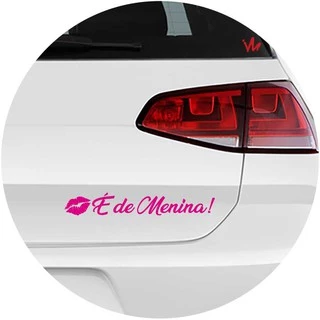 Adesivo É de Menina Carro Moto Automotivo Mulher Beijo