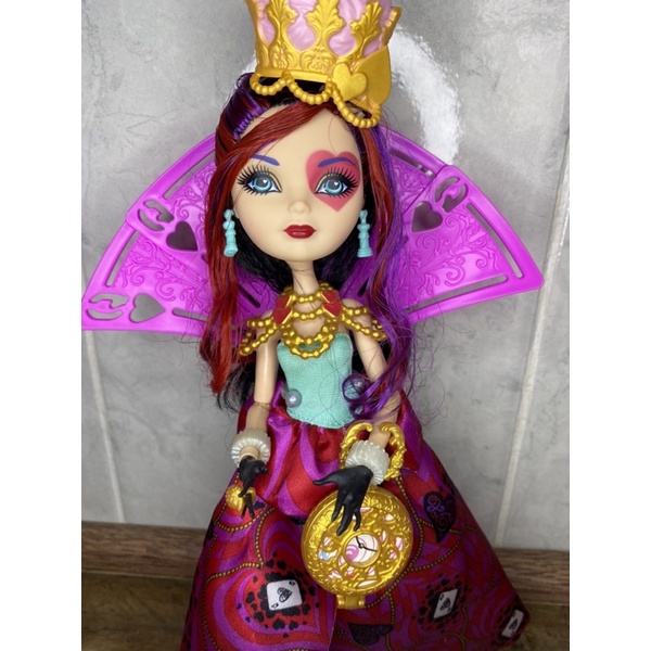 Boneca Ever After High Lizzie Hearts