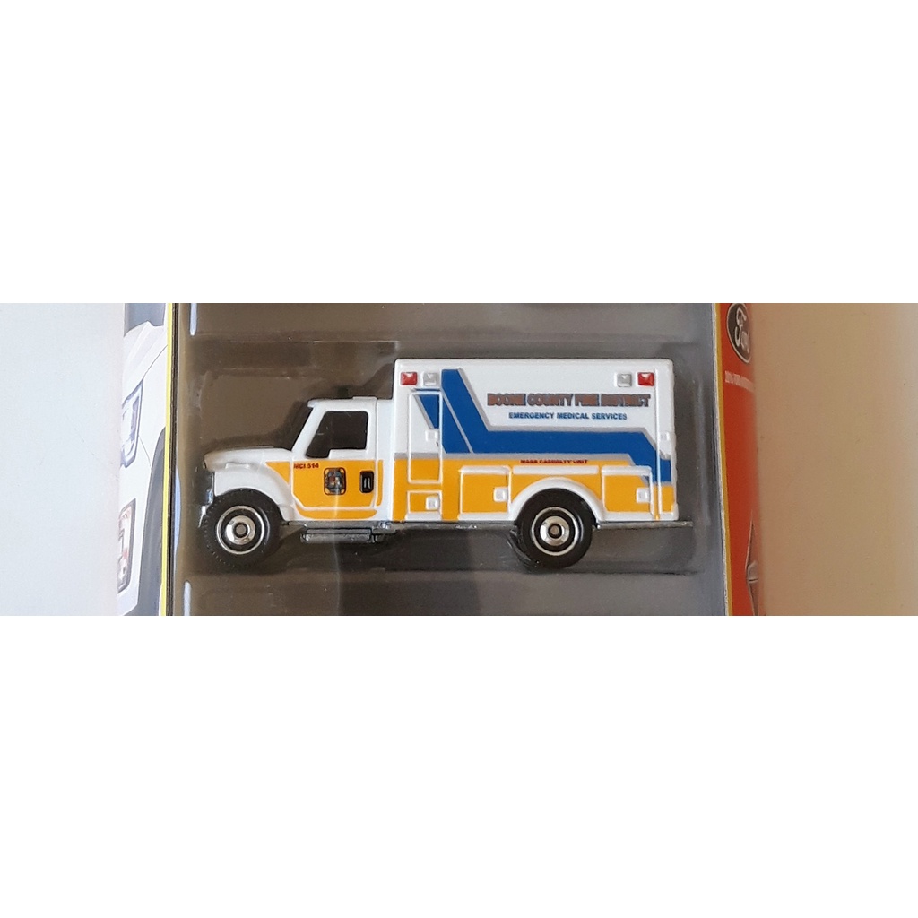 MATCHBOX RESCUE - INTERNATIONAL WORKSTAR AMBULANCE | Shopee Brasil