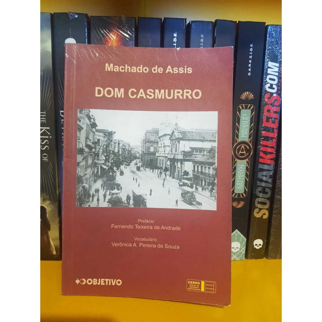 Dom Casmurro (Classicos da Literatura Brasileira) : De Assis, MacHado:  : Books