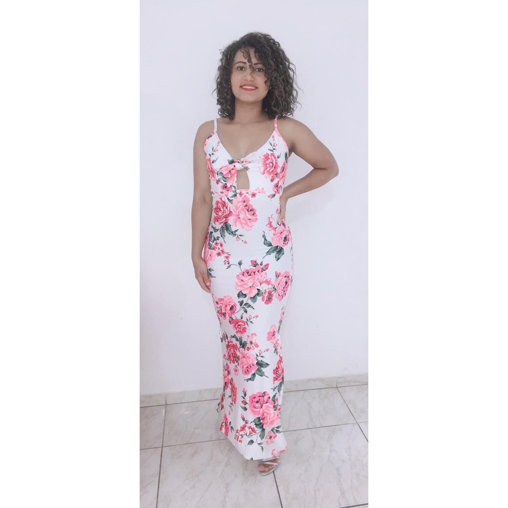 Vestido longo de alça aberto nas costas, modelo para festas