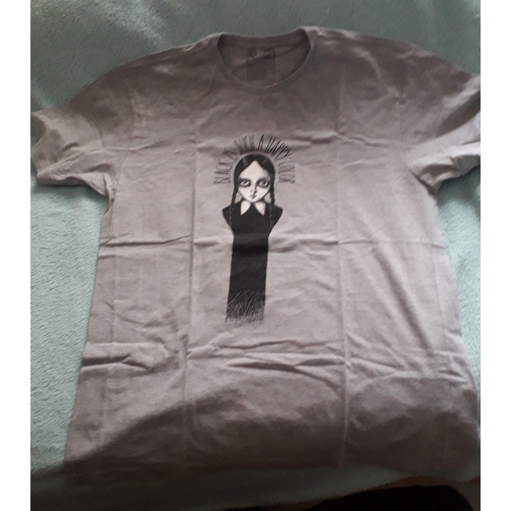 Camiseta Black - Família Addams na Chico Rei - Chico Rei