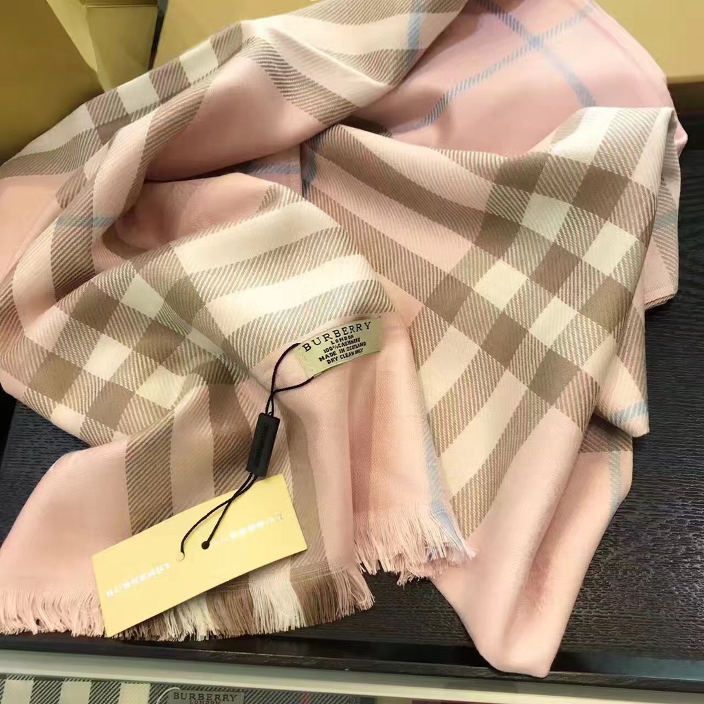 Lenço burberry hotsell replica rosa