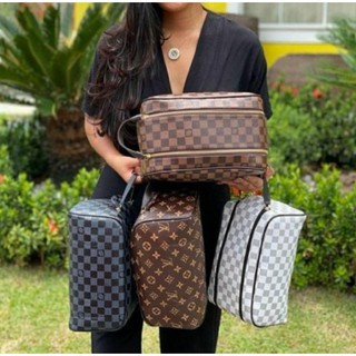 bolsa necessaire Louis Vuitton couro legítimo - Bolsas, malas e