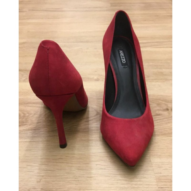 Scarpin vermelho Arezzo