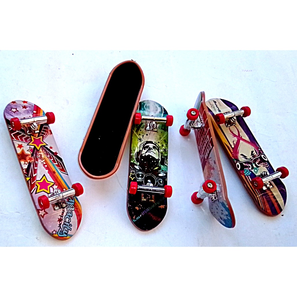 Compra online de Plástico mini dedo skate fingerboard brinquedos dedo  scooter skate embarque clássico chique jogo