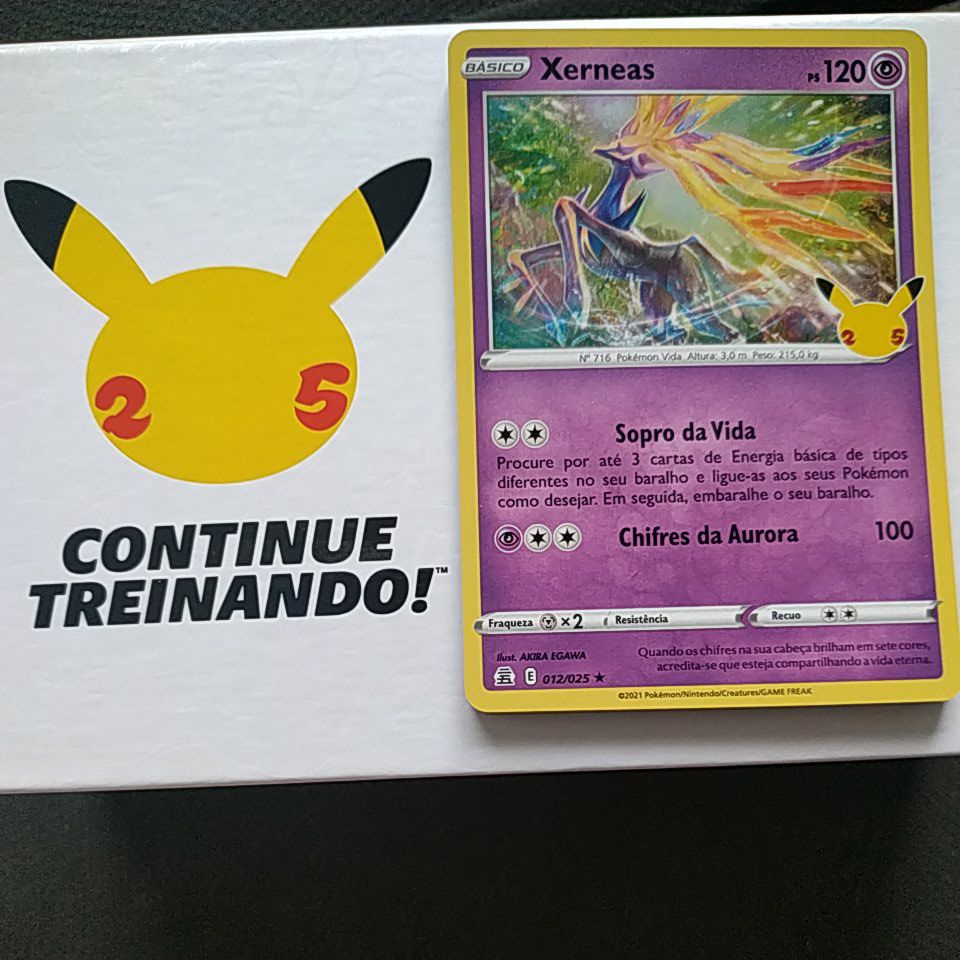 Carta Pokémon Mew Holográfico Lendário Celebrações 25 Anos