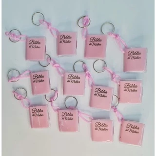 chaveiro bíblia, bíblia chaveiro duzia12 lembrancinha, biblia rosa clara em Oferta na Shopee