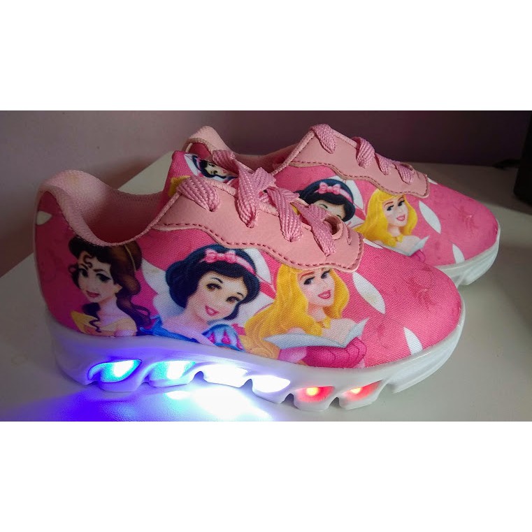 Tenis hot sale da princesa