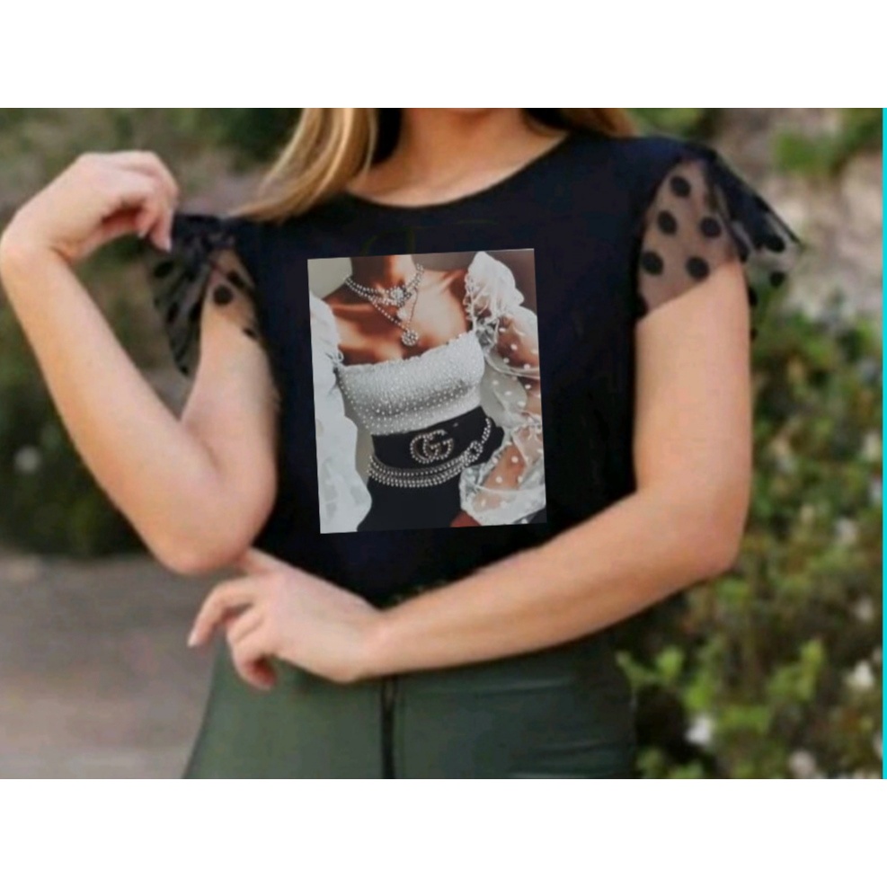 Blusa Blusinha Feminina Camiseta T-shirt de luxo manga curta em tule de poá  moda blogueira aplicações e pedrarias na estampa