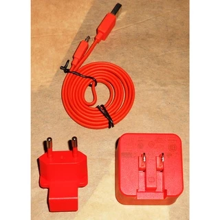 Carregador JBL para caixas de som - 5V - 2,3A - Original JBL - SEMI NOVO.