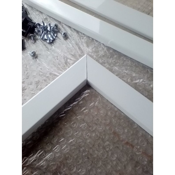 guarnicao de alumínio branco para janela de 60x60