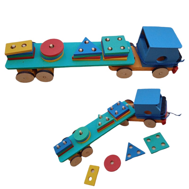 Veículos de Brinquedo feito em madeira - Carreta prancha R$ 70,00
