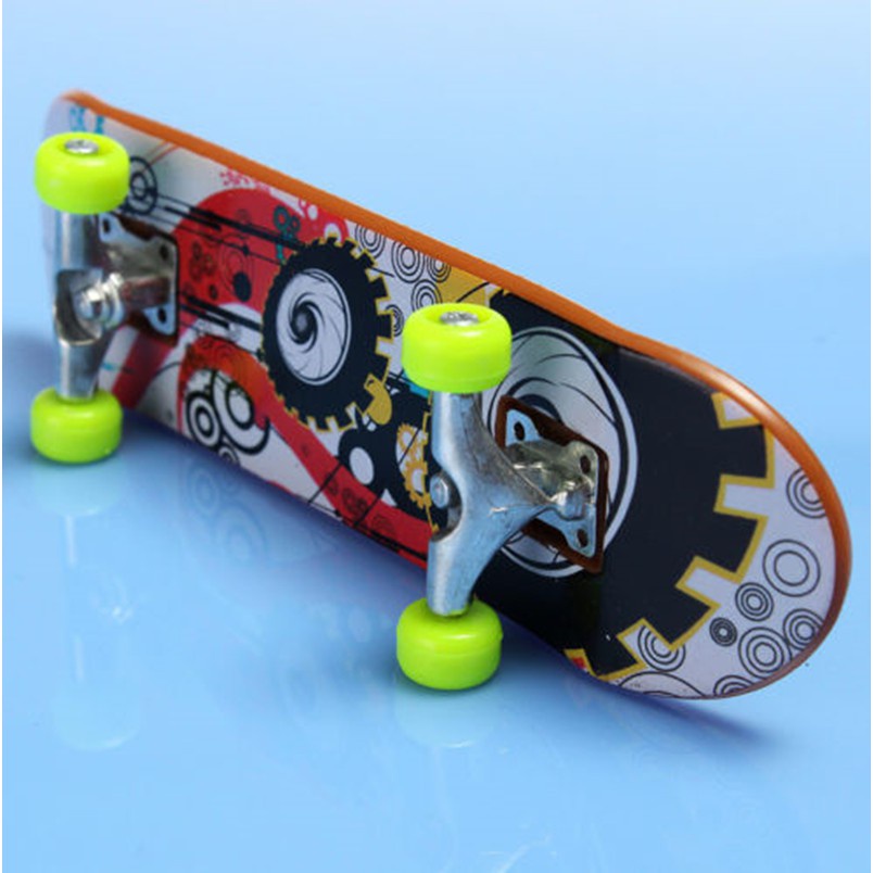 Você conhece o fingerboard? Mais conhecido como skate de dedo? #finger