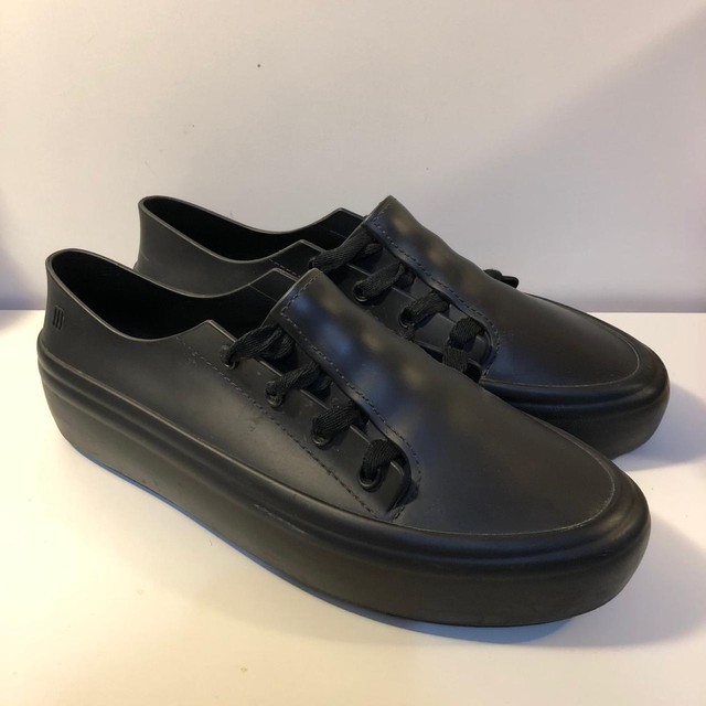 Tênis preto hot sale da melissa