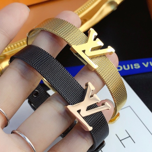 Louis Vuitton LV pulseira bracelete feminino e masculino banhado a ouro Aço  inoxidável grossa trançada letra joias de vintage acessórios joias de moda  S102 - Escorrega o Preço
