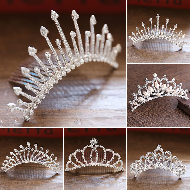 USHOBE 2 Unidades Decoração Vintage Tiara Mini Princesa Miniatura Coroas  Góticas Escolhas De Bolo Crianças Princesa Tiara Princesa Infantil Chá De  Panela Strass Noiva Cremalheira De Metal : : Brinquedos e Jogos